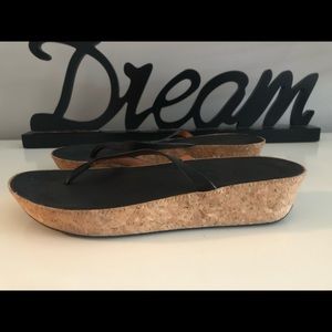 Fit Flop Wedge Thong Sandal